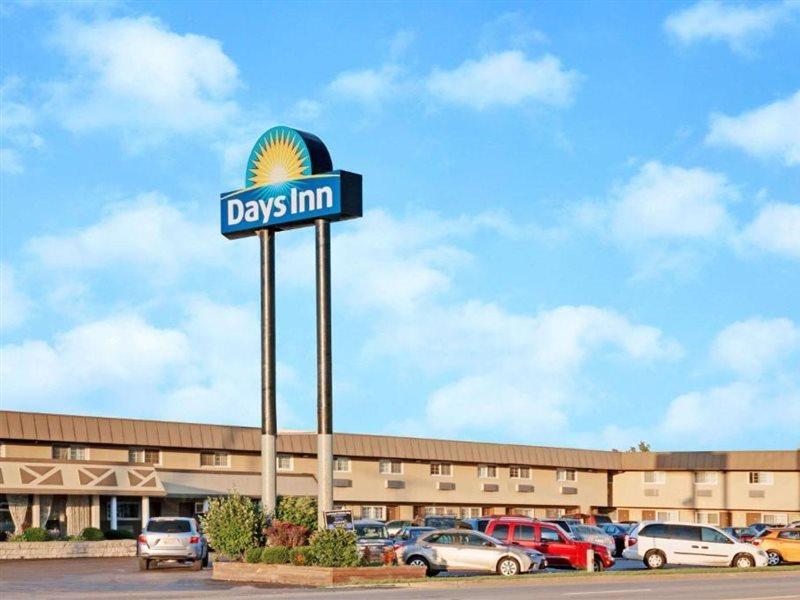 Hotel Days By Wyndham O'hare Airport West 2*