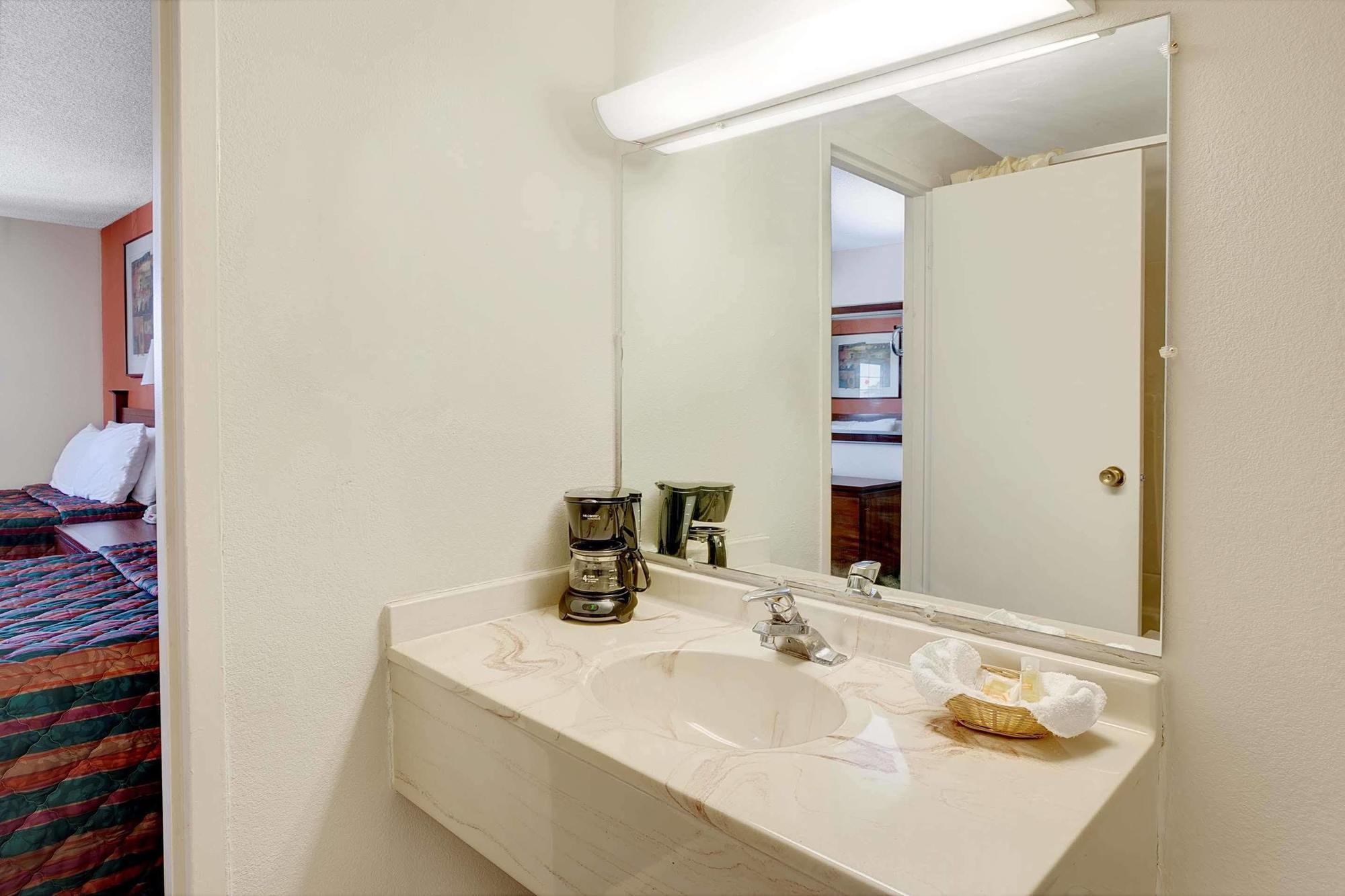Days By Wyndham O'hare Airport West Hotel 2*